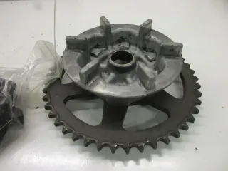 1. Suzuki GSX 550 ES_EF GN 71 D Kettenradträger mit Anfahrgummi Ruckdämpfer - Bild 2
