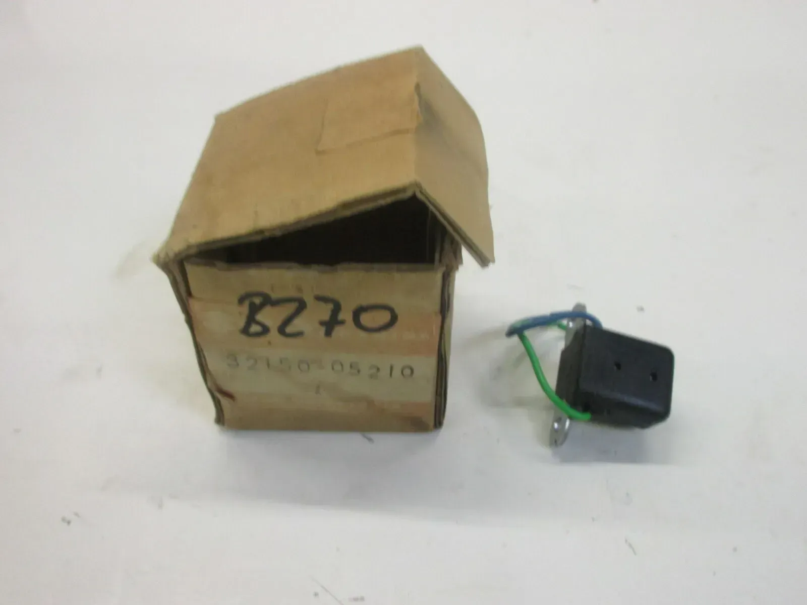 B270. Suzuki DR 100_125 Magnetschalter Zündung Pickup Spule 32150-05210 - Bild 1