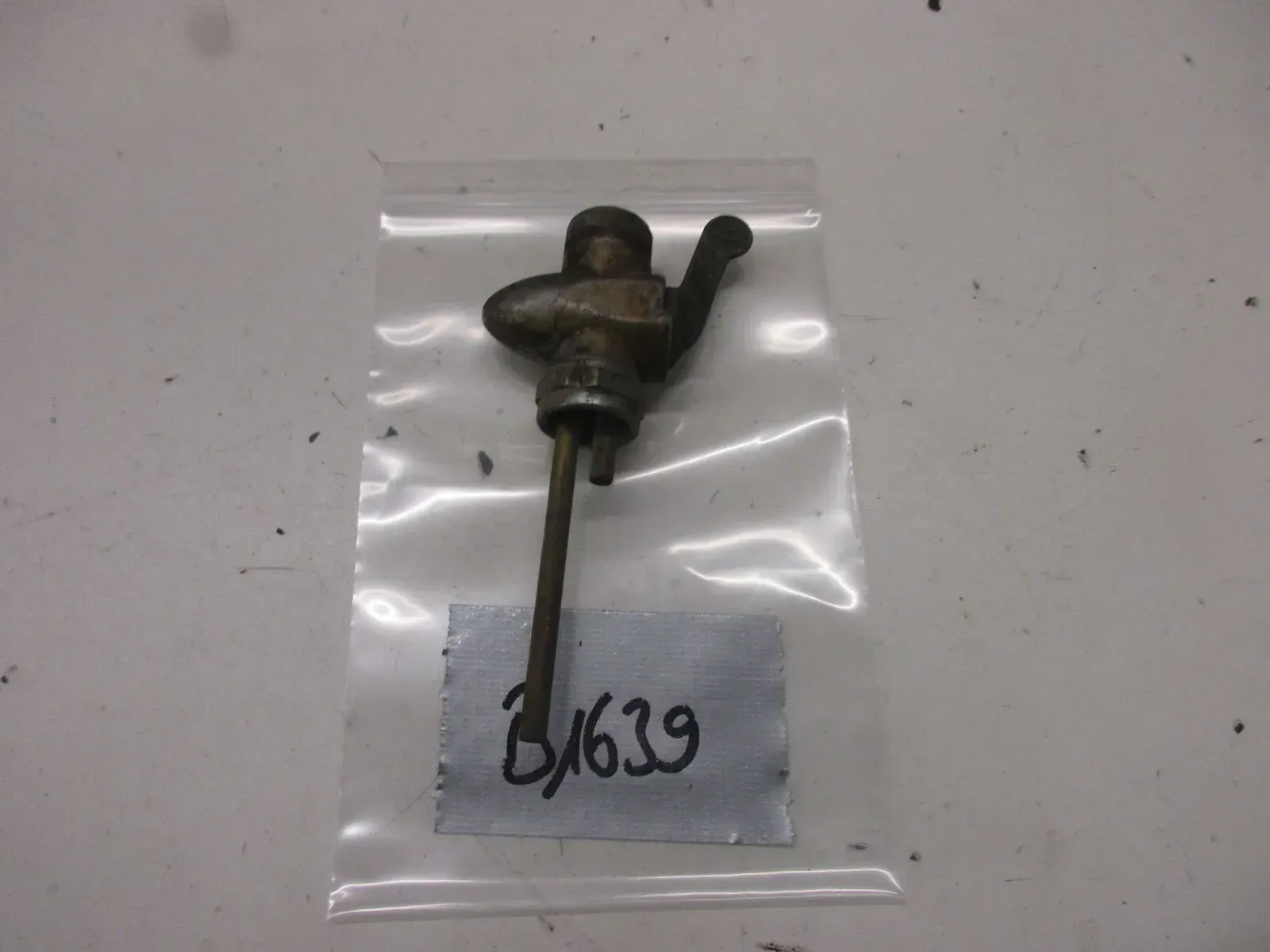 Benzinhahn Tankhahn B1639 BMW R25 R26 R27 Kraftstoffhahn Everbest SW24 Benzintan - Bild 1