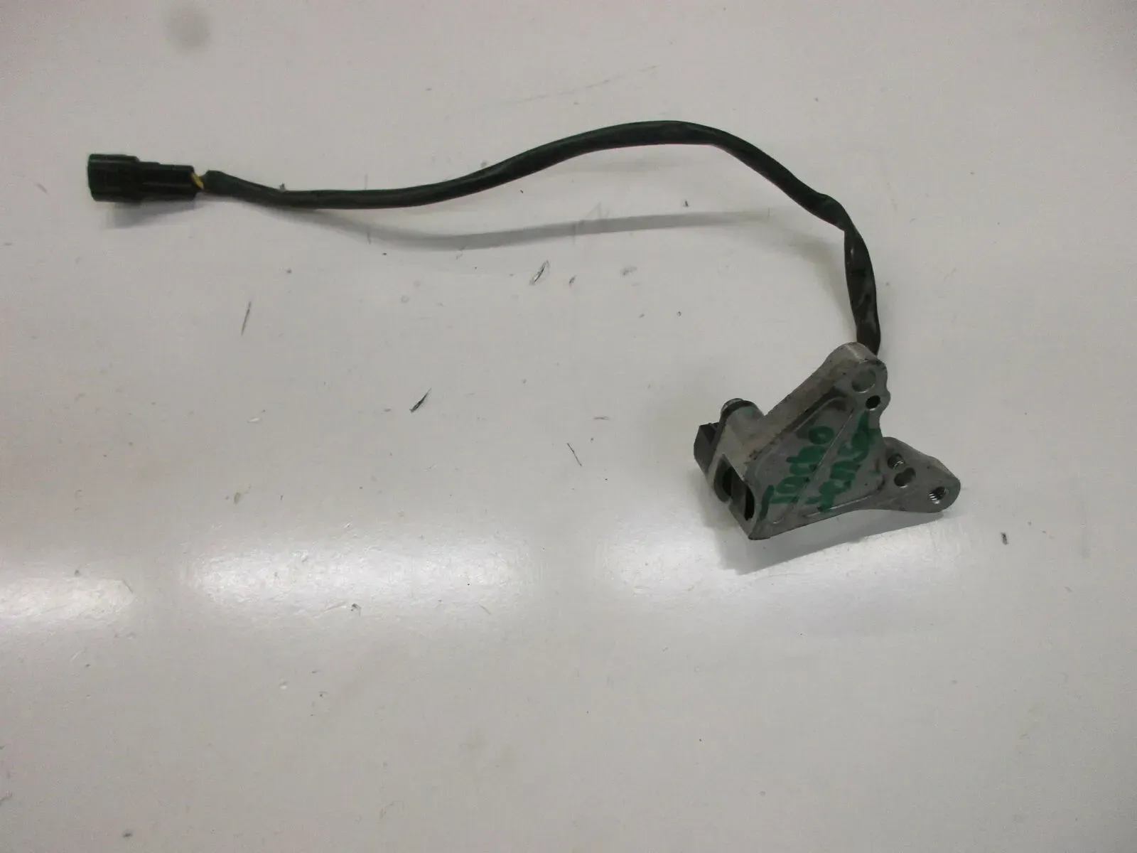 Kawasaki ER-6 F ABS EX650E Tachosensor Tachogeber Tachoantrieb mit Halter Tacho - Bild 1