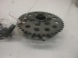 1. Suzuki GT 250 Ram Air Kettenradträger mit Ruckdämpfer Anfahrgummi Gummi - Bild 2