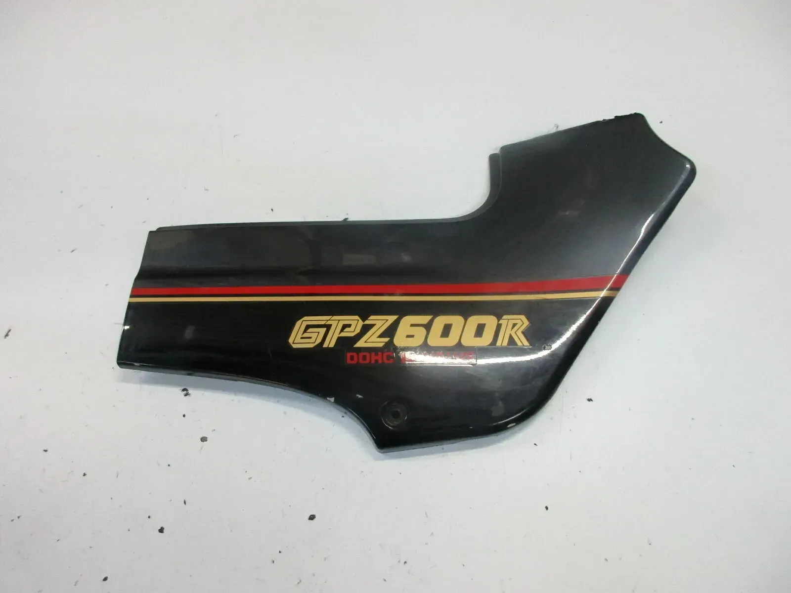 O. Kawasaki GPZ 600 R ZX600A Verkleidung rechts Seitendeckel Sitzbank Seite - Bild 1