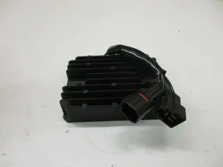 A195. Suzuki GSX 650_750 F Spannungsregler Lichtmaschine Regler 32800-18810-RXO - Bild 2