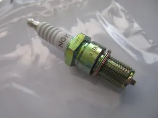 R1853 NGK B5ES BMW Kawasaki Zündkerzen Ø 14 mm 6410 Motor - Bild 2
