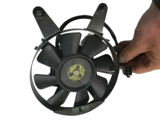 2. Yamaha FZS 600 Fazer RJ 02 Kühlerventilator Lüfterrad Gebläse - Bild 3