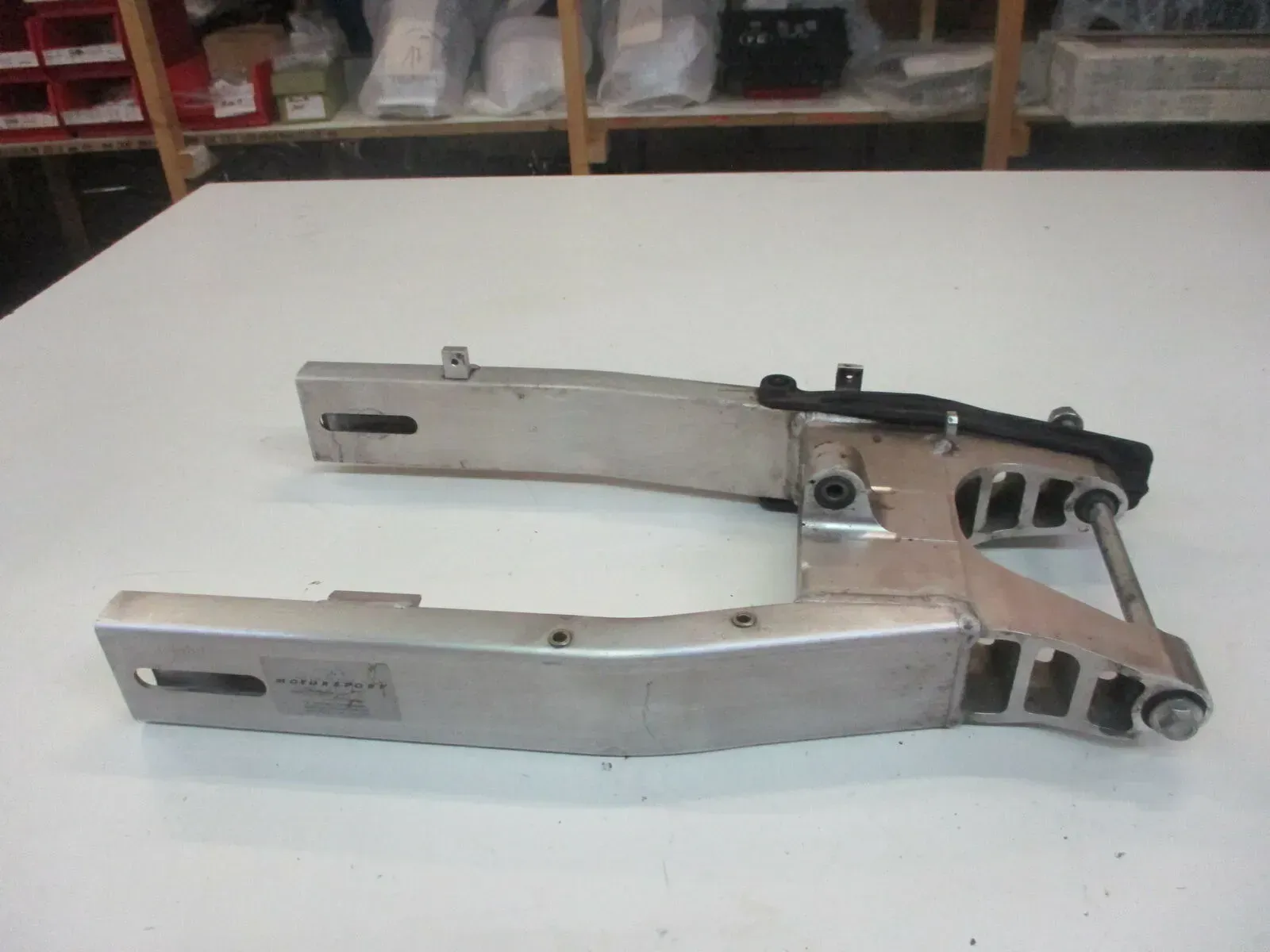1. Honda CB 600 F_S Hornet PC 34 Schwinge Hinterradaufhängung Felge hinten - Bild 1