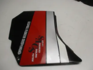 Suzuki GSX-R 750 GR 75 A Knicker Seitenverkleidung Sitzbank rechts 47111-27A0 - Bild 2