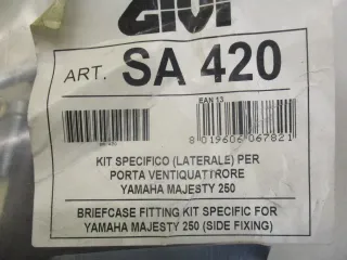 A737 Yamaha Majesty YP 250 GIVI Gepäckträger Kofferträger Halter - Bild 2