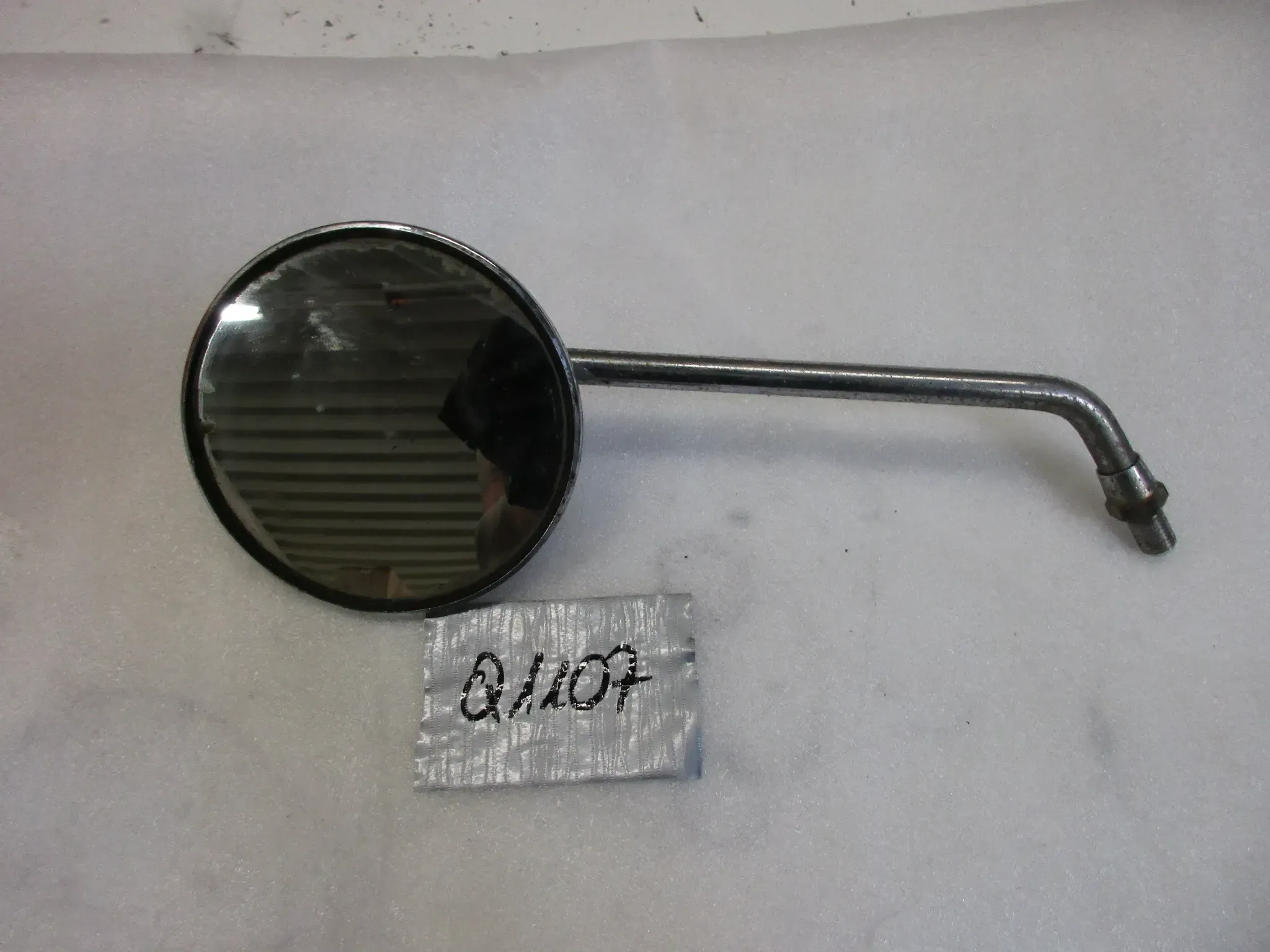 Q1107 Honda CB 250 G Rückspiegel links Seitenspiegel mirror - Bild 1