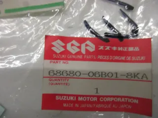 E1678. Suzuki GSX-R 1100 Aufkleber Dekor 68680-06B01-8KA Verkleidung rechts Emblem Logo - Bild 4