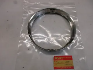 E1588. Suzuki GN 125 GS 450 Chromring Scheinwerfer 35111-34030 Zierring Gehäuse Blende - Bild 3