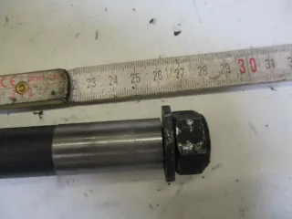 2. Honda FT 500 PC07 Flat Track Schwingenachse 14 mm mit Lagerhülse 20 mm Achse - Bild 3