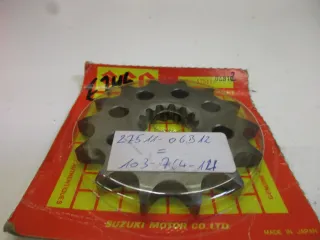 E746. Suzuki GSX-R 1100 Ritzel Zahnrad 27511-06B12 Motor 14 Zähne transmission - Bild 3