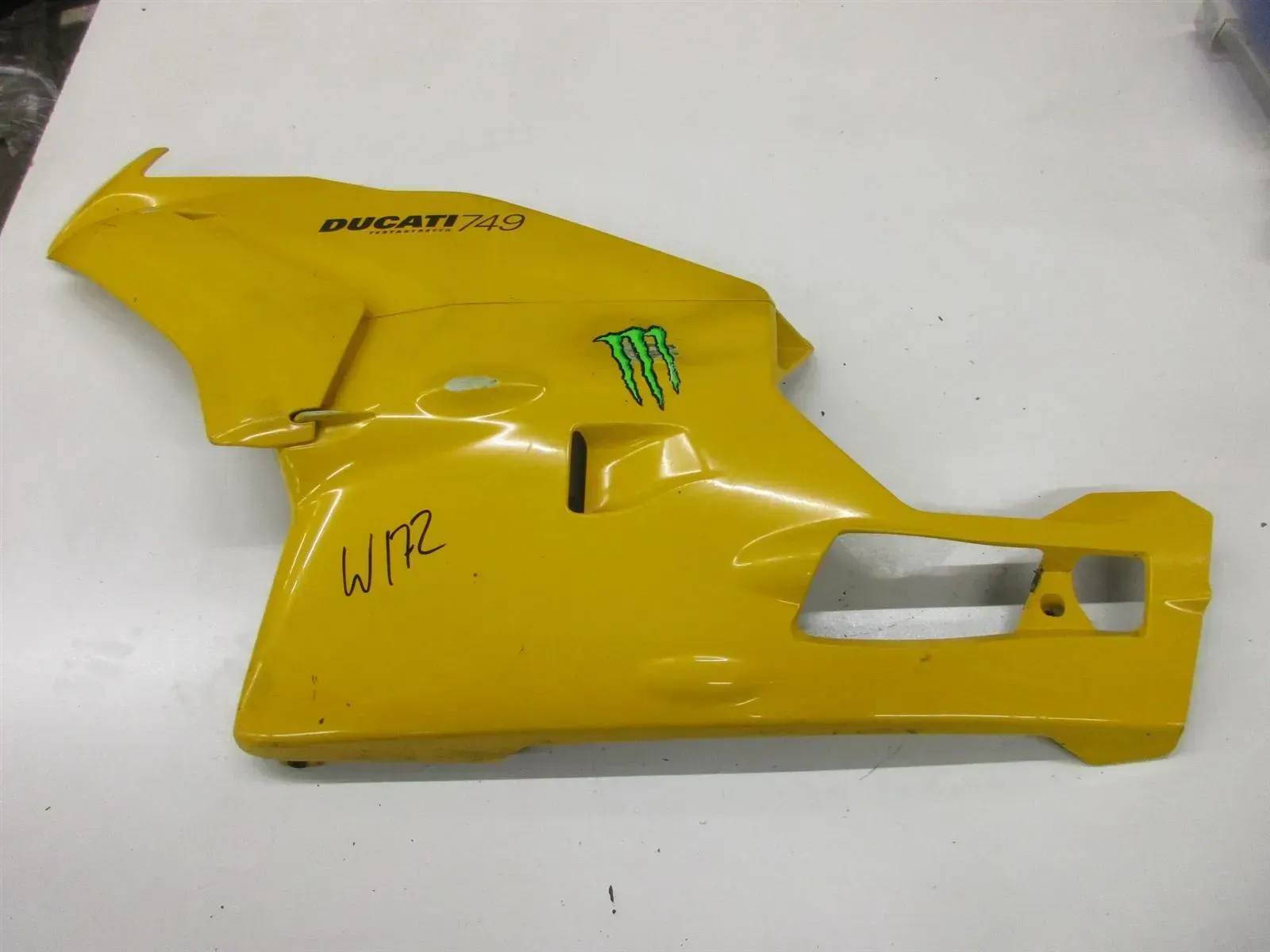 Verkleidung links W172. Ducati 749_999 Seitenverkleidung Seitendeckel 48031821A - Bild 1