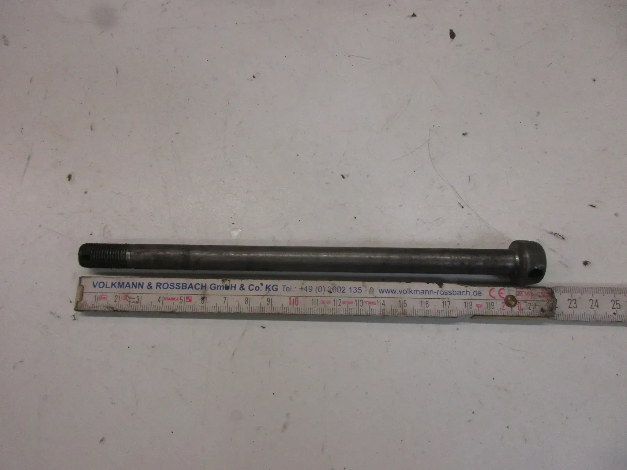 H4. Honda XL 185 S Steckachse Achse 12 mm vorne Vorderrad Felge Schraube Bolzen - Bild 1