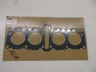 A1663 Yamaha FZR 750 Genesis Zylinderfußdichtung Motor 2KT-11181-01 Original gasket - Bild 6