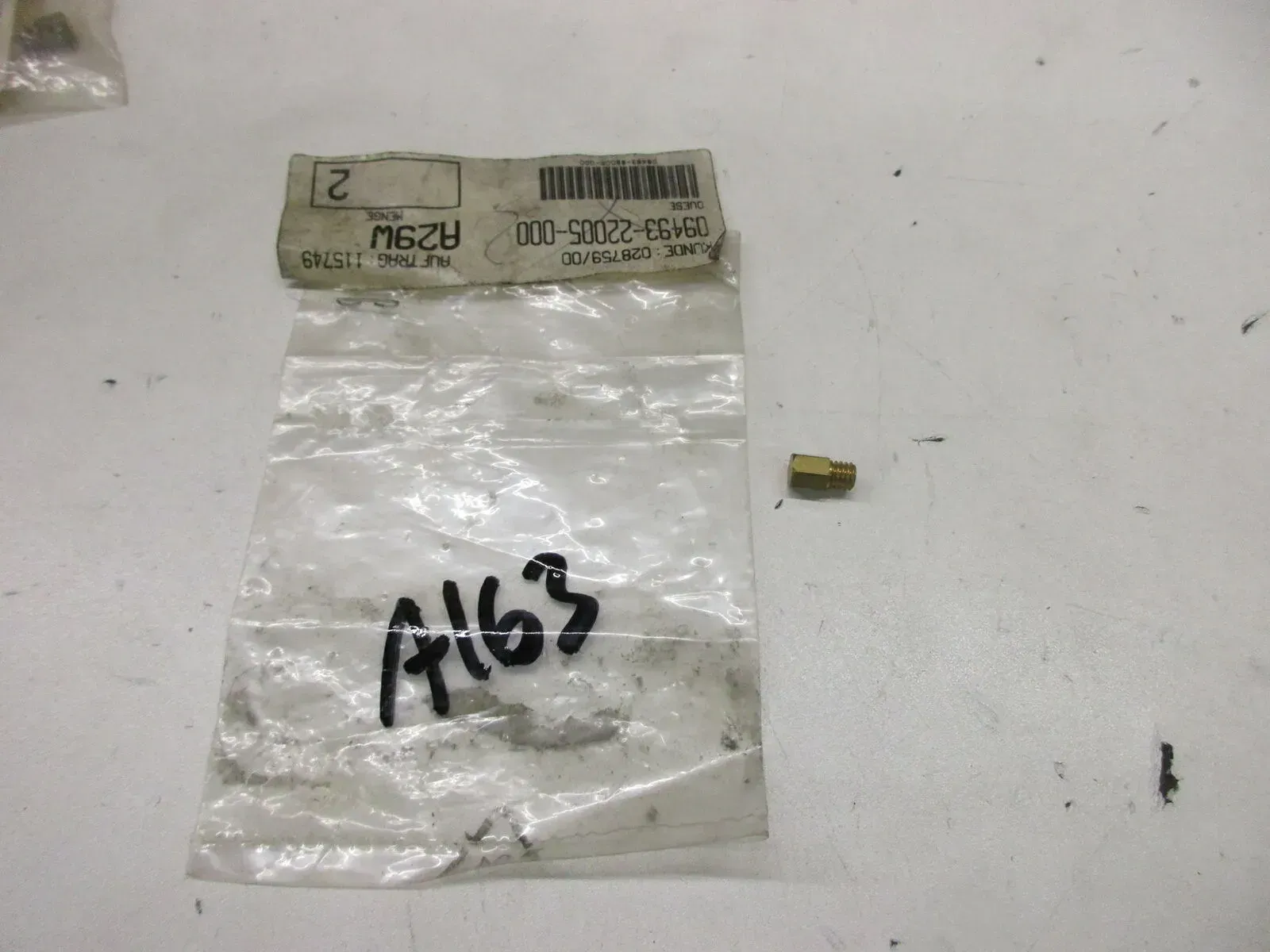 A163. Suzuki DR 350 SE Hauptdüse Vergaser Einstellschraube 09493-22005 - Bild 1