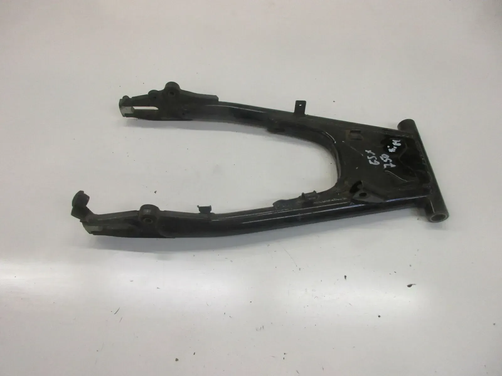 O. Suzuki GSX 750 E GS75X Schwinge (27) Hinterrad Aufhängung Felge Rahmen swing - Bild 1