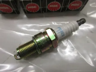 F159 Hyundai Kia Zündkerzen NGK BPR 6 ES-11 V-Line 4x Motor - Bild 4