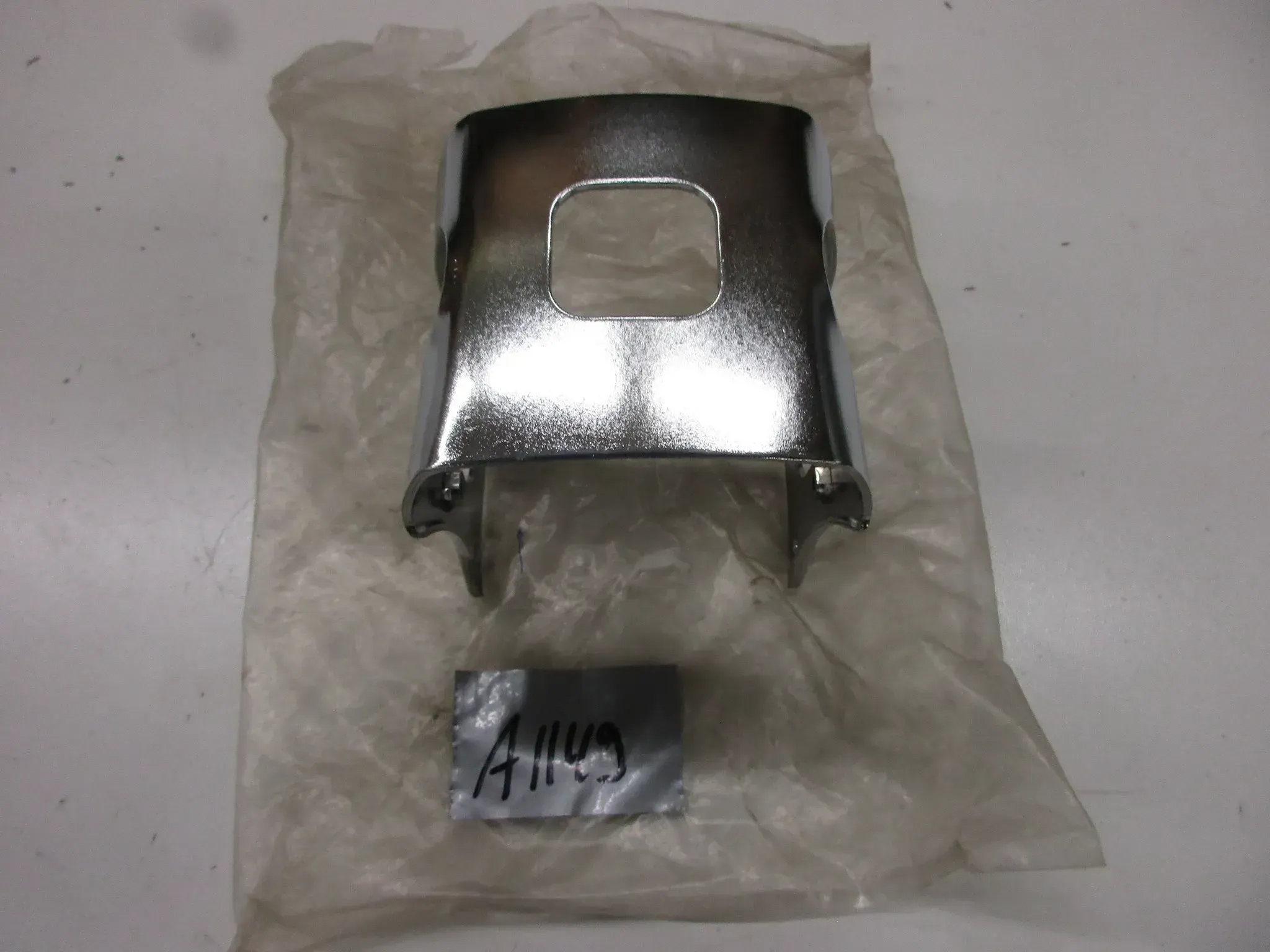 A1149 Yamaha XS 500 Fenderhalter Kotflügel Stabilisator 1J3-21512-00-93 - Bild 1