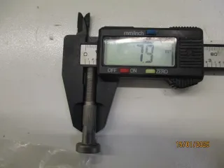 R684 Kawasaki ZX-10_ZXR 750_ZX-7_9 R Pleuelschraube 92150-1216 - Bild 3