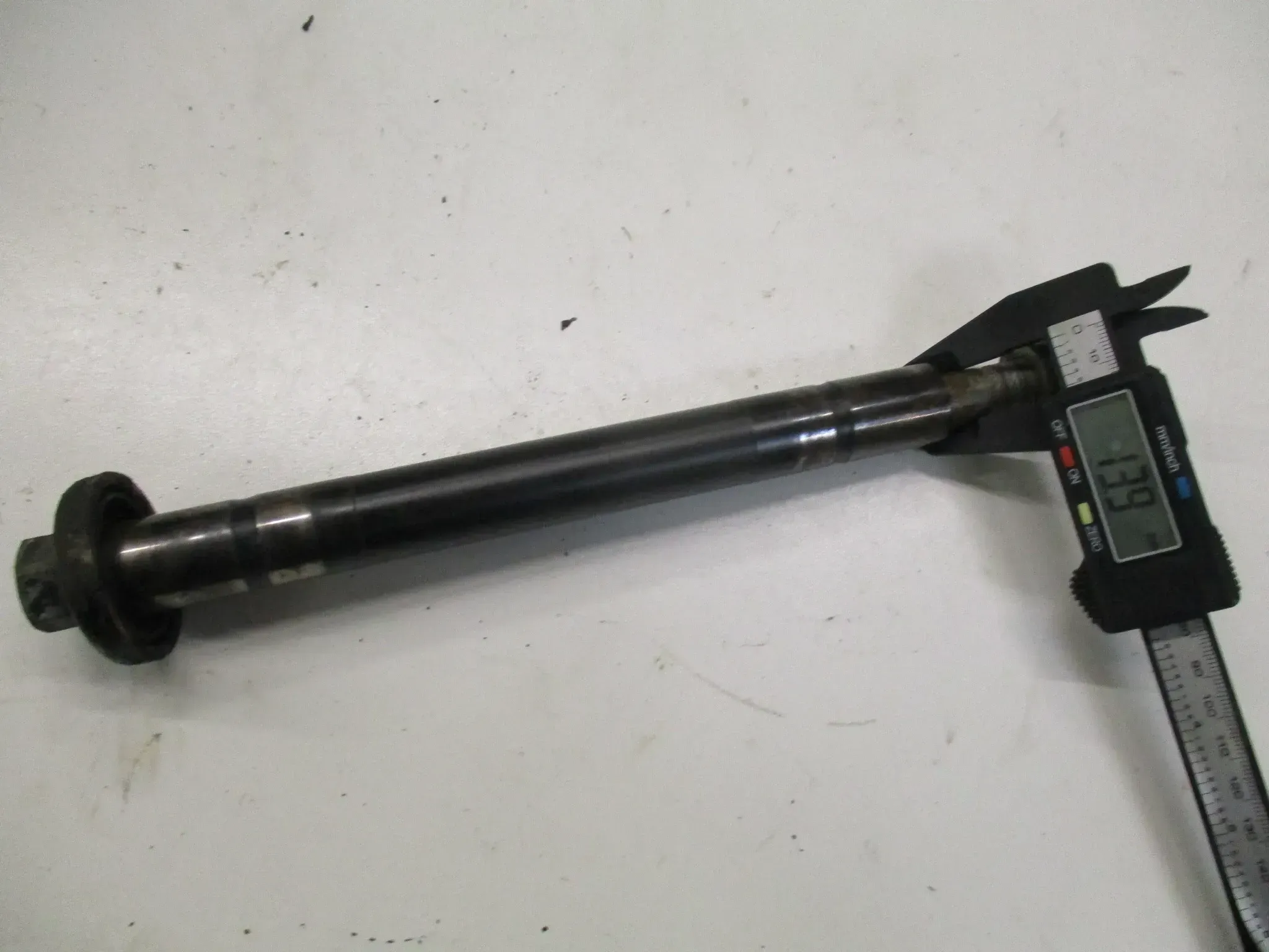 4. Honda XL 250 K3 S SL Bj.78 Schwingenachse 14x250 mm Lagerhülse 21,5 mm - Bild 1