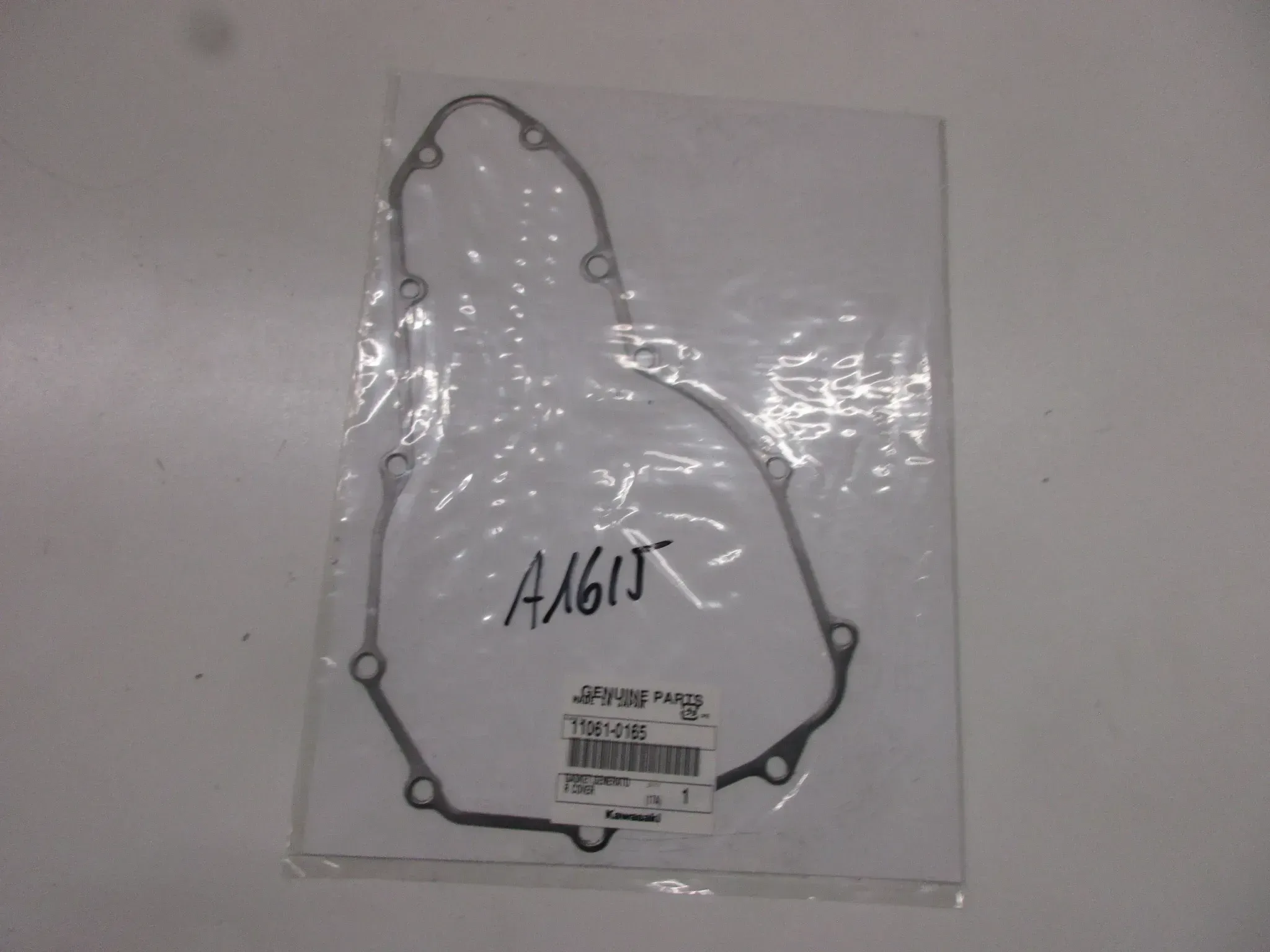 A1615 Kawasaki KLE 650 Versys Kupplungsdeckeldichtung Motor 11061-0165 Original seal - Bild 1