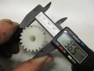 1. Yamaha TDR 125 5AN Bj97 Zahnrad Drehzahlmesserantrieb - Bild 2