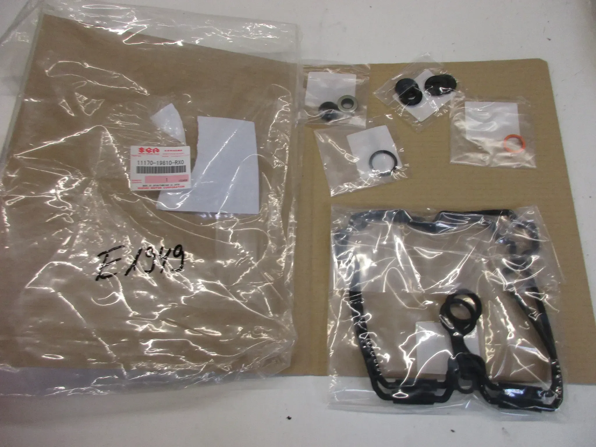 E1949. Suzuki GSF 650 GSX 650 Dichtungskit Dichtung 11170-18810-RX0 Motor Zylinder - Bild 1