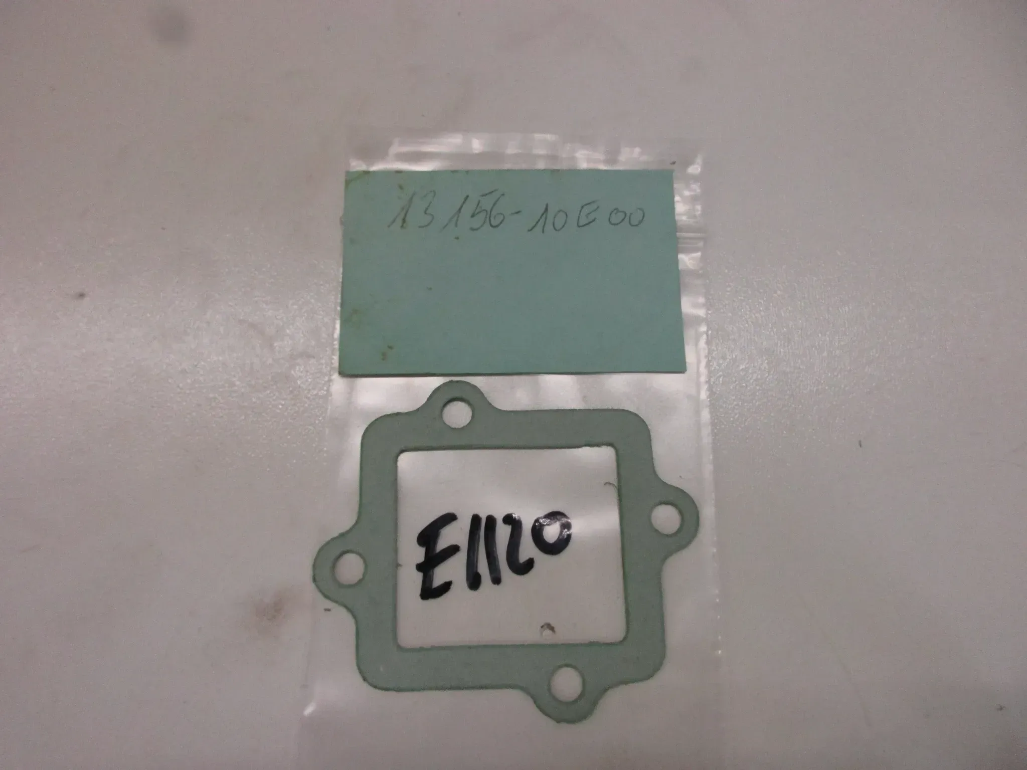 E1120 Suzuki AY 50 W LC Dichtung Vergaser 13156-10E00 Membrane Zylinder Motor - Bild 1