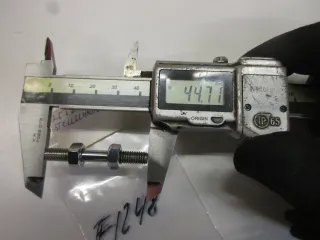 E1248 Suzuki GSX-R 750 Schraube Stift 25525-27A10 Schalthebel Stellschraube - Bild 3