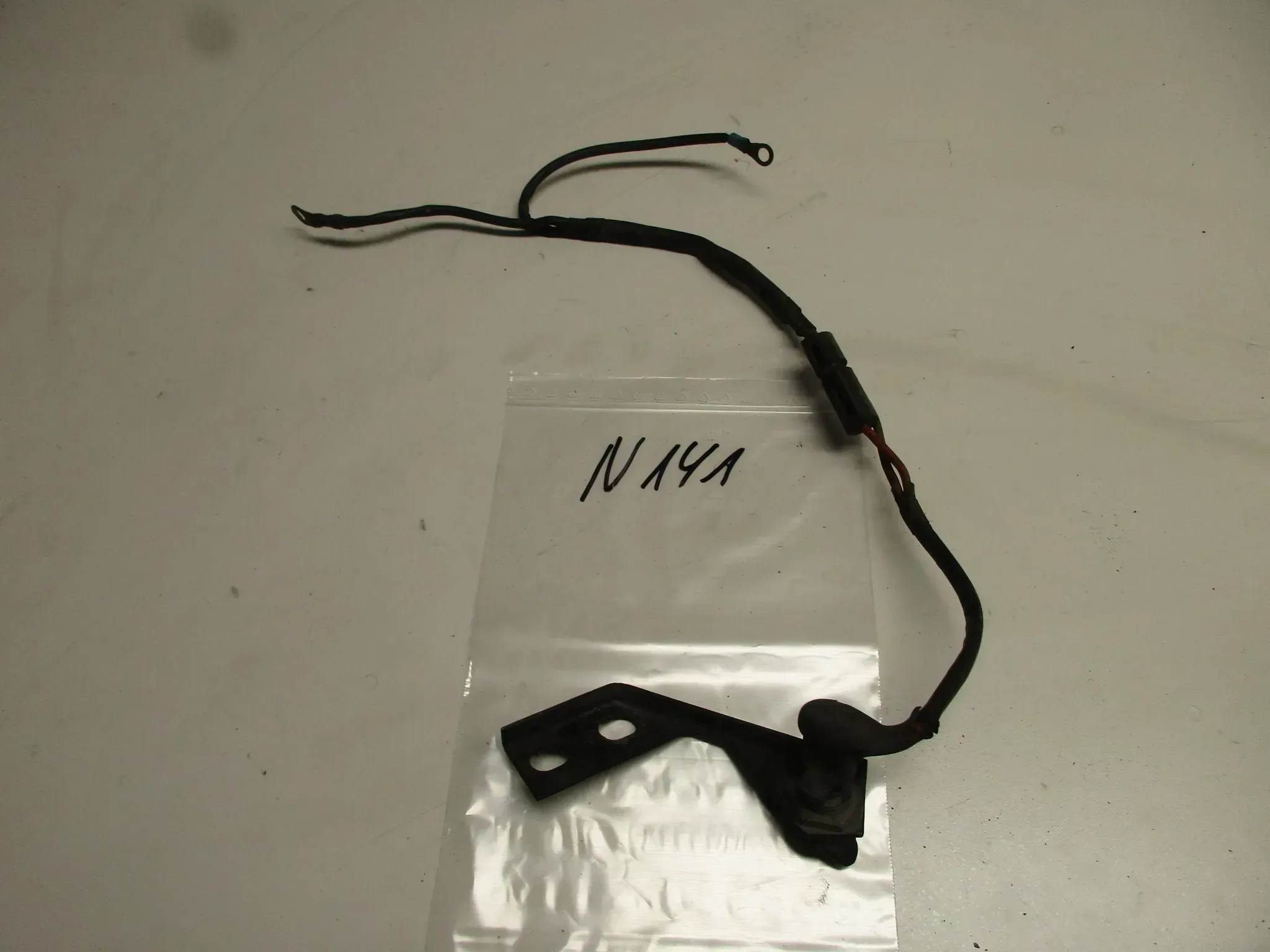 N141 BMW R 80 RT Steckdose Schalter 12V Elektronik Motor Batterie - Bild 1