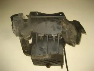 3. HONDA CBR 1000 F SC21 VERKLEIDUNG BATTERIE BATTERIEFACH BATTERIEKASTEN DECKEL - Bild 5