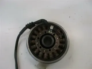 HONDA VF 750 S RC07 LICHTMASCHINE MIT POLRAD STATOR ALTERNATOR 037000-1821 - Bild 2
