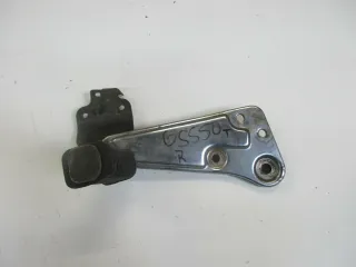 Suzuki GS 550 T Fußrastenhalter mit Fußraste hinten rechts Fußrastenbrücke - Bild 1