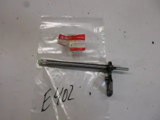 E402. Suzuki GN 250 Schaltwelle Getriebe 25510-38200 Motor Gangschaltung Welle - Bild 1