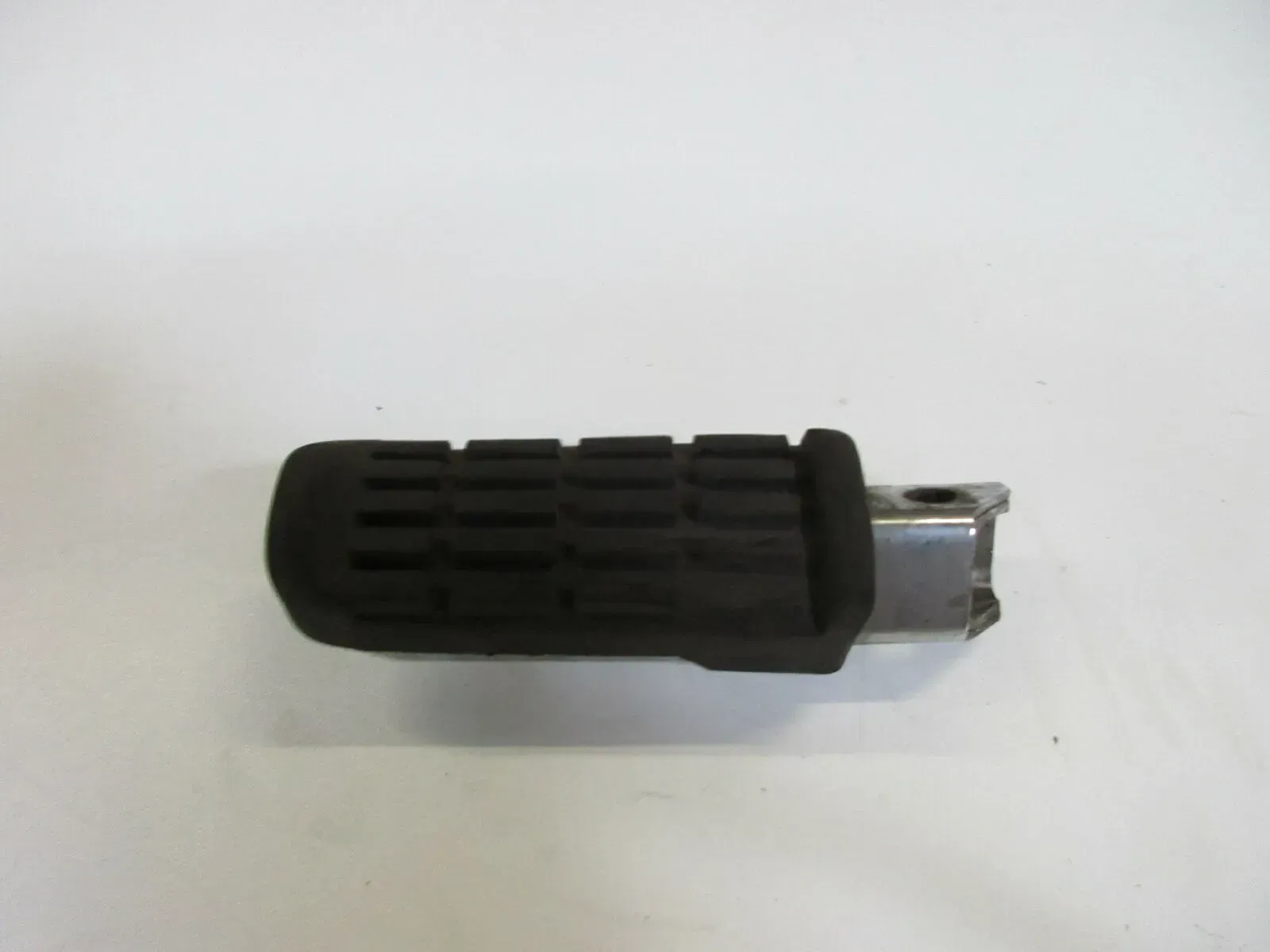 Honda VF 750 F RC15 Fußraste hinten links Fussraste Soziusraste footrest - Bild 1