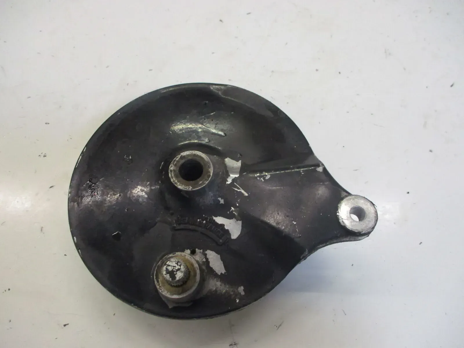 1. Kawasaki EN 500 EN500A Bremstrommel Bremsankerplatte hinten mit Bremsbelag - Bild 1