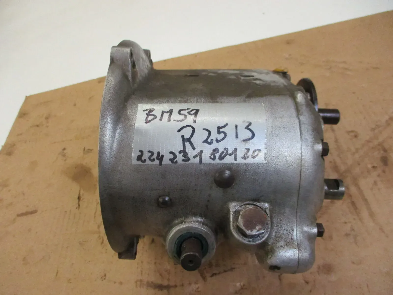 Getriebe 22423180120 Gehäuse BM59 BMW R 25/3 Getriebeblock gear box Lagerauflösu - Bild 1