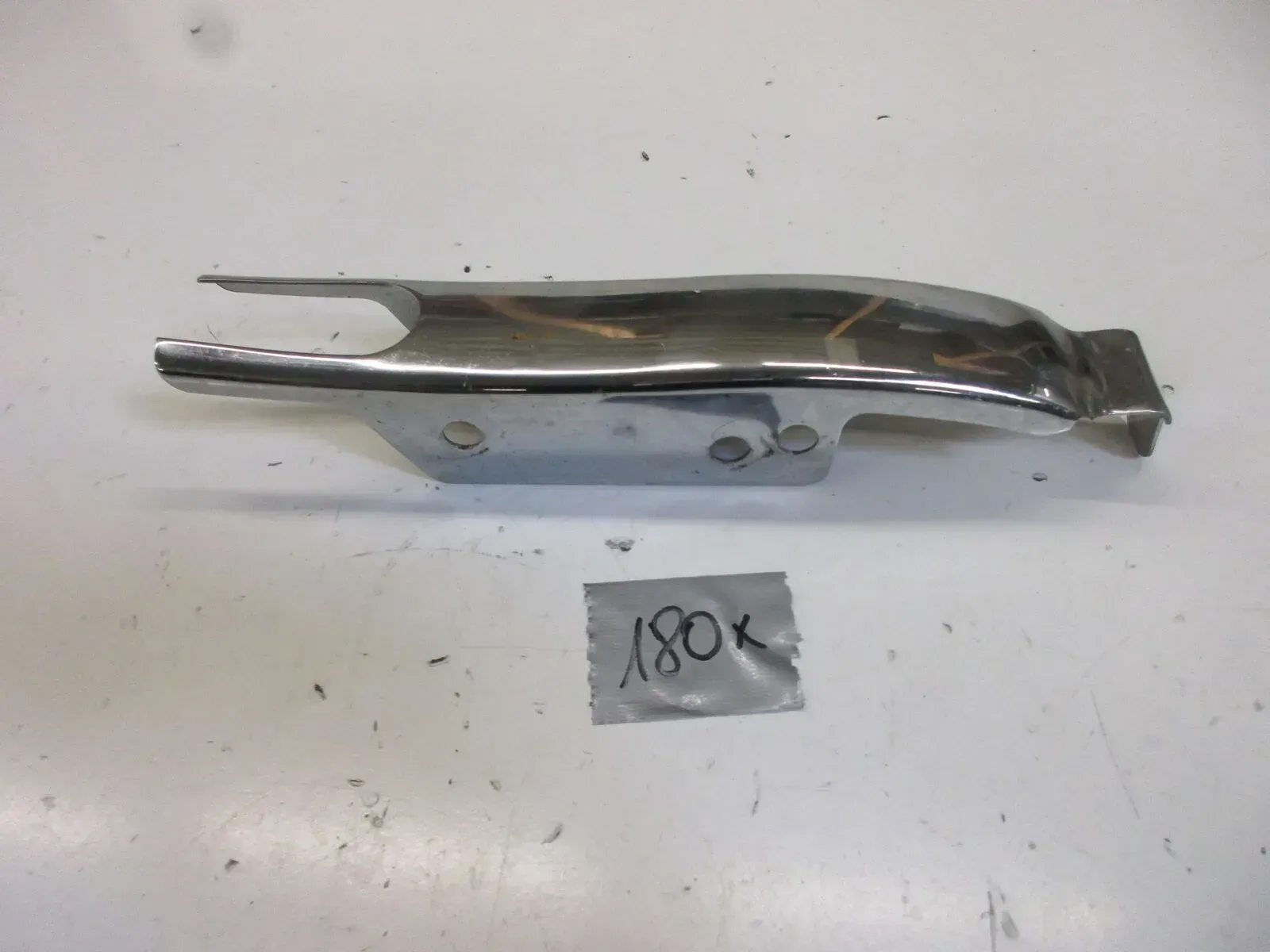 Fenderhalter hinten Aufnahme 180. Harley Davidson Befestigung Verkleidung Halter - Bild 1