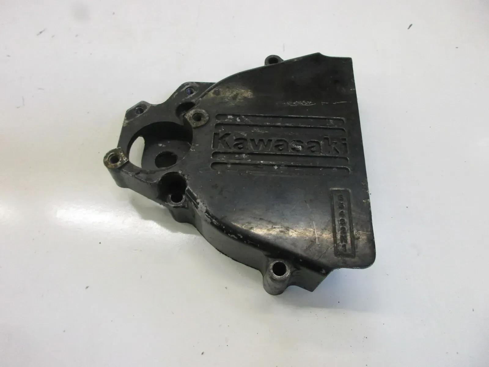 Kawasaki ZXR 750 H Stinger Ritzelabdeckung Motordeckel links Kettenschutz Gehäus - Bild 1