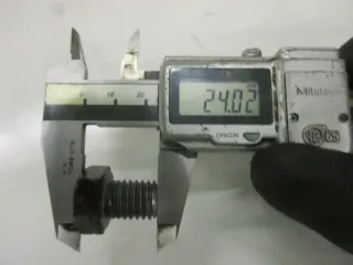 2. Kawasaki Z 550 LTD KZ550B Ölablaßschraube Motor Ölwanne Schraube Bolzen - Bild 2