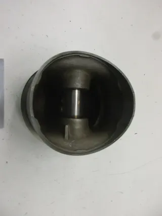 B1506 BMW Kolben mit Kolbenring 1275 Motor 93,97 Zylinder 0940221 - Bild 3