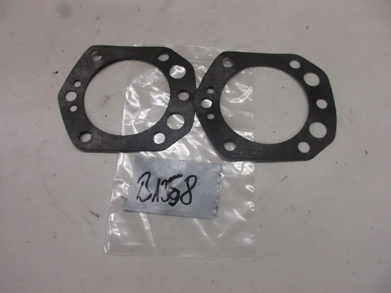 B1358 BMW Zylinderkopfdichtung Motordichtung Dichtung Zylinderkopf R-Modelle - Bild 1