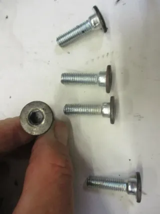 Schrauben M8x35 mm Bolzen 1. Kawasaki ZX-R 750 J ZX750J ZXR Bremsscheibe hinten - Bild 3