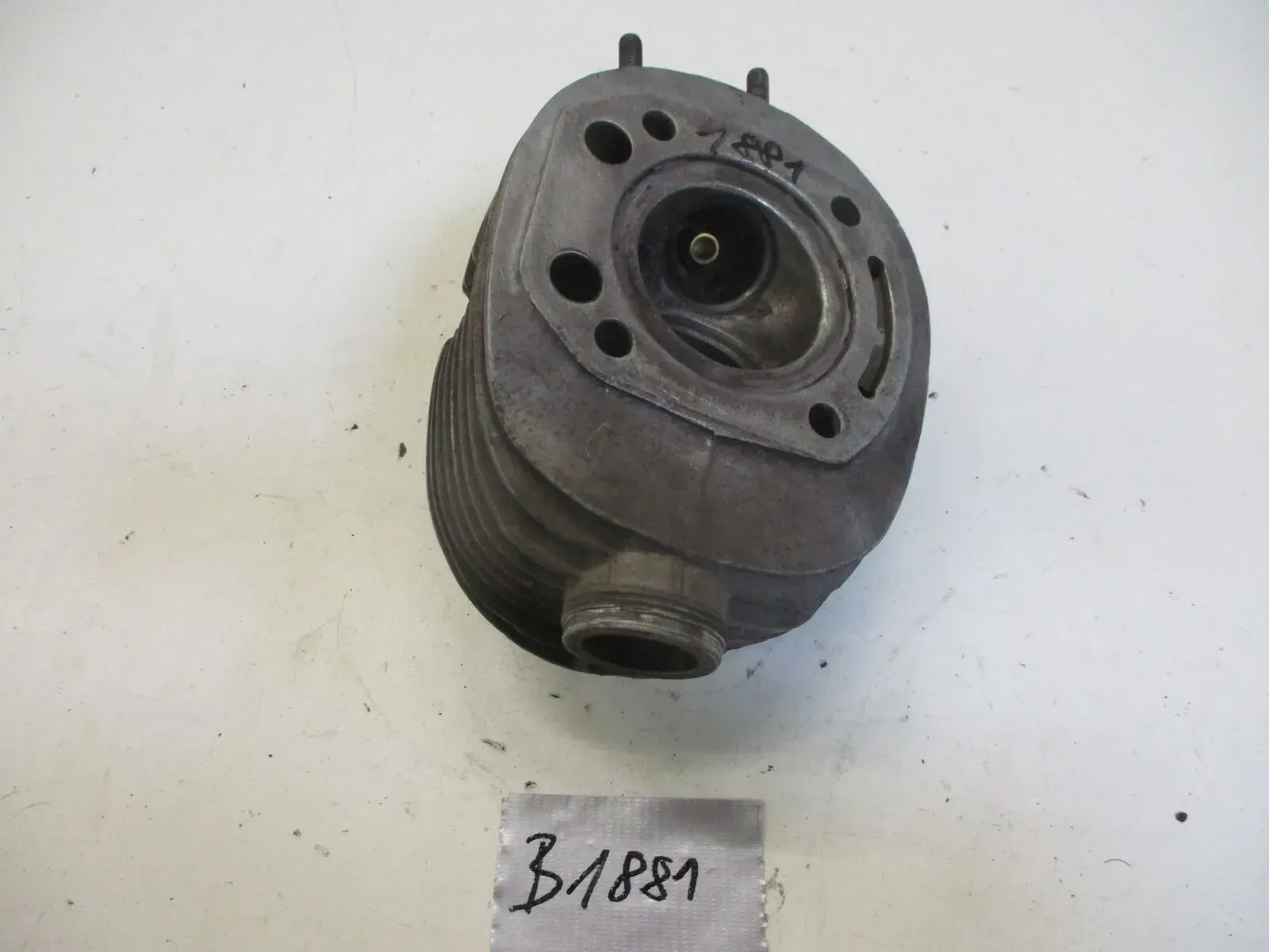 Zylinderkopf Motor Motorblock B1881 BMW R25/2 oben cylinder head - Bild 1