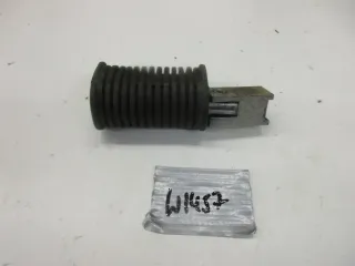 W1457. Suzuki LS 650 Savage NP41B Fußraste hinten rechts Soziusraste Fussraste - Bild 2
