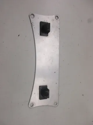 Halter Blende Yamaha YZF-R6 RJ 11_15 Aufnahme Heckverkleidung Rahmen Heck oben - Bild 3