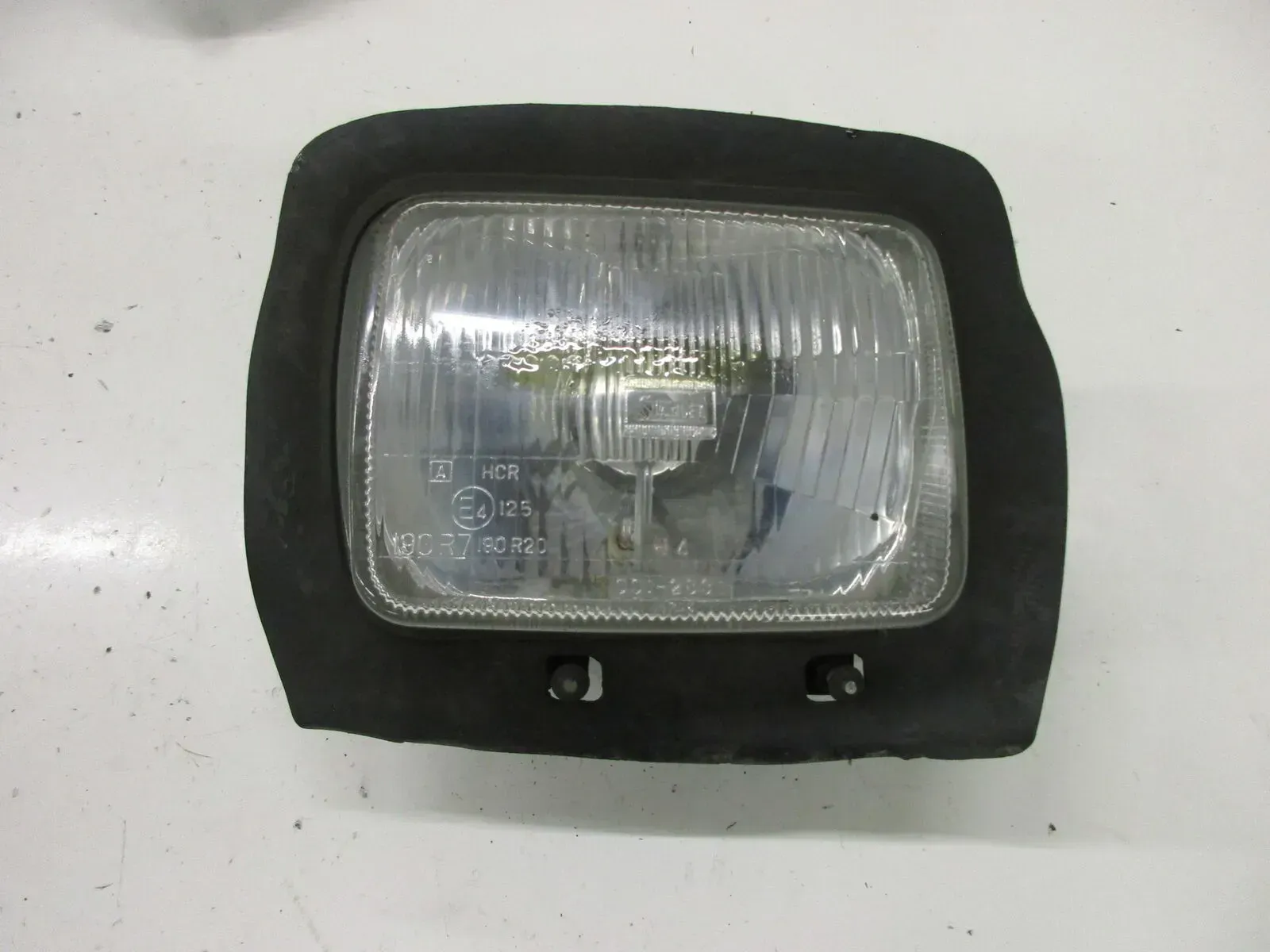 2. Suzuki GSX 550 ES_EF GN 71 D Scheinwerfer Hauptscheinwerfer Licht headlight - Bild 1