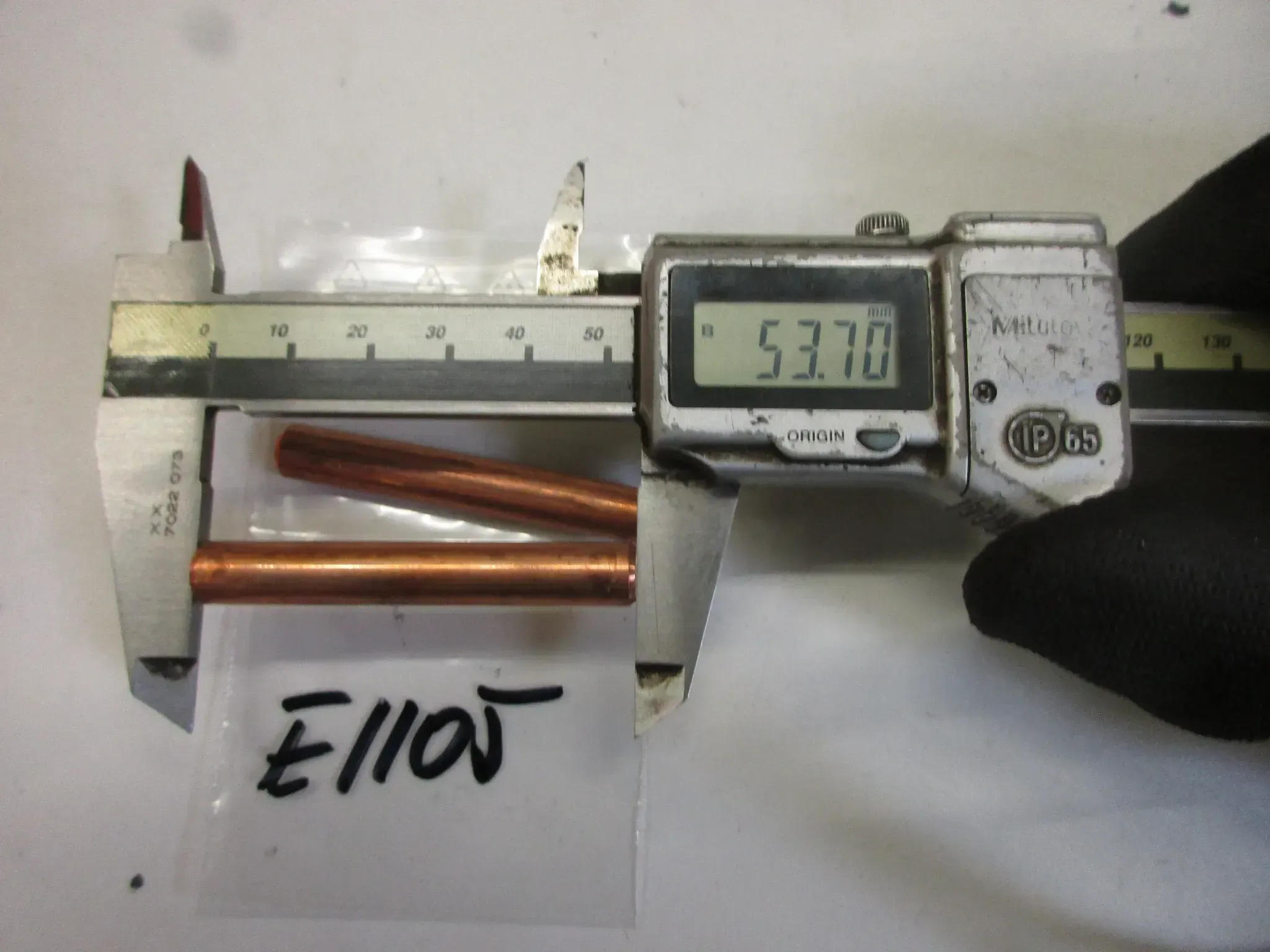 E1105. Suzuki CP 50 CH Verbinder CP 50 CH Zylinder 13140-02101 Motor Heizstab Bolzen Stift - Bild 1
